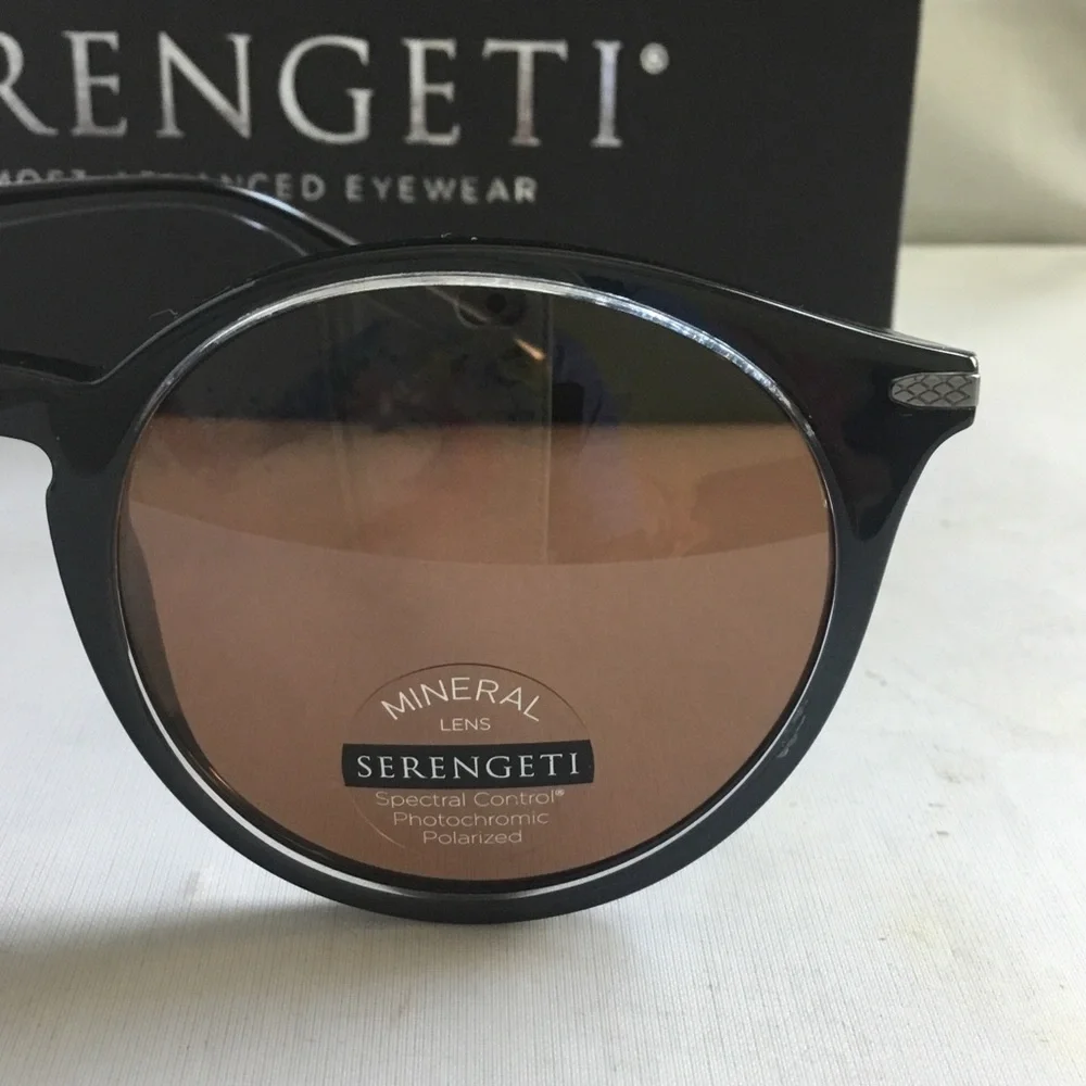 Serengeti Leonora Women Polarized Photochromic.
